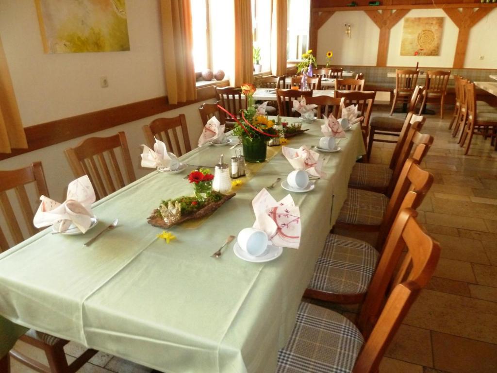 Mörnsheim 布伦侬旅馆酒店 外观 照片